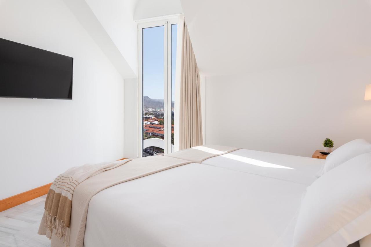 Tower Suites By Upper Luxury Housing - Parque Santiago Playa de las Américas Exterior foto