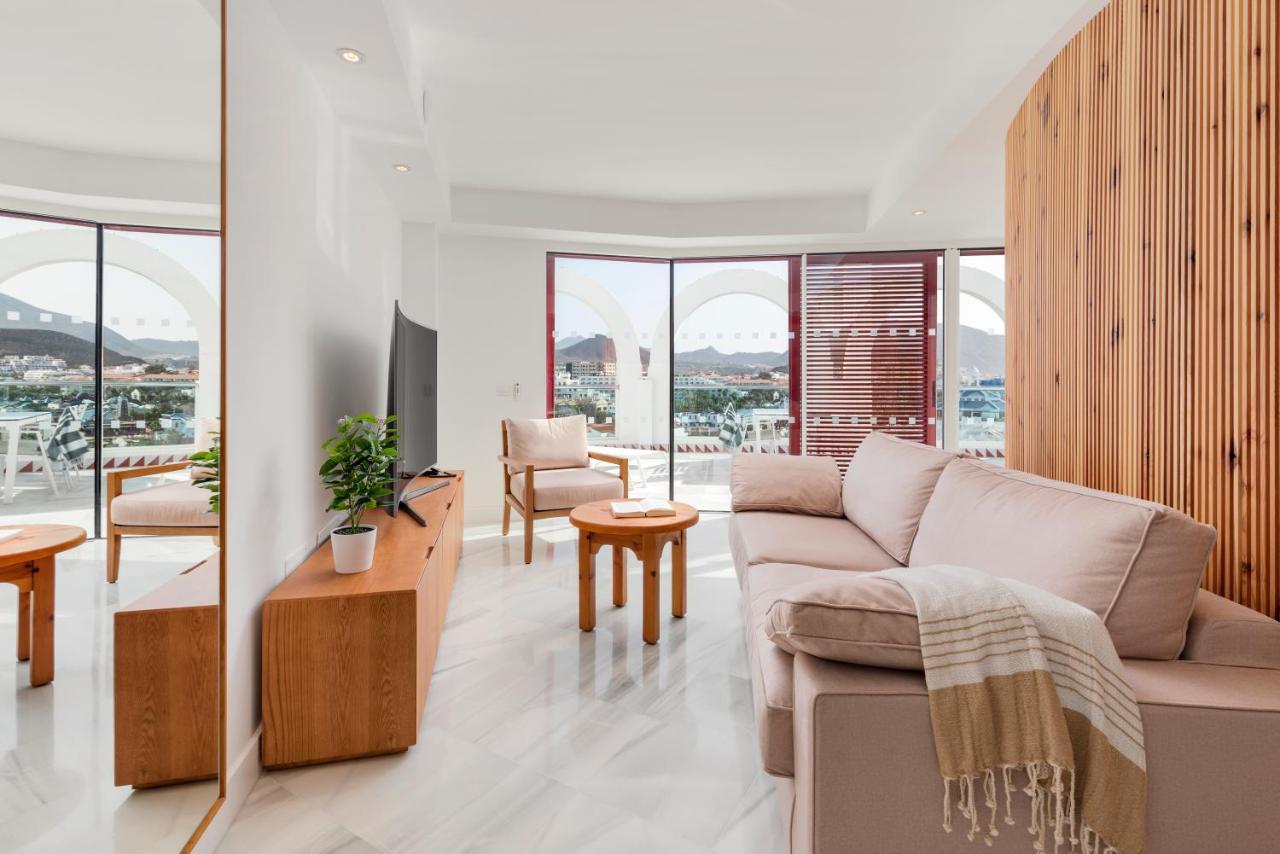 Tower Suites By Upper Luxury Housing - Parque Santiago Playa de las Américas Exterior foto
